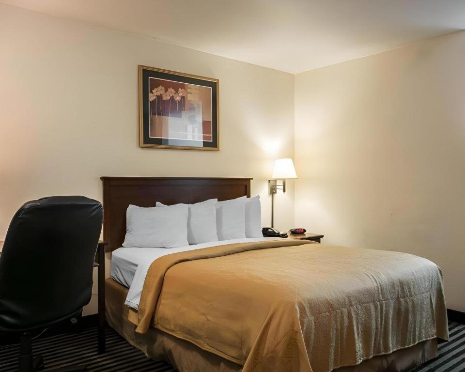 Quality Inn Columbia Airport West Columbia Exterior photo