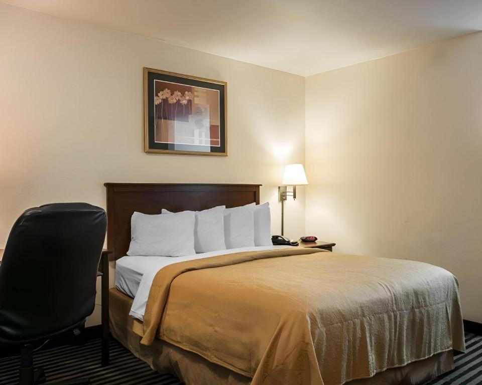 Quality Inn Columbia Airport West Columbia Exterior photo